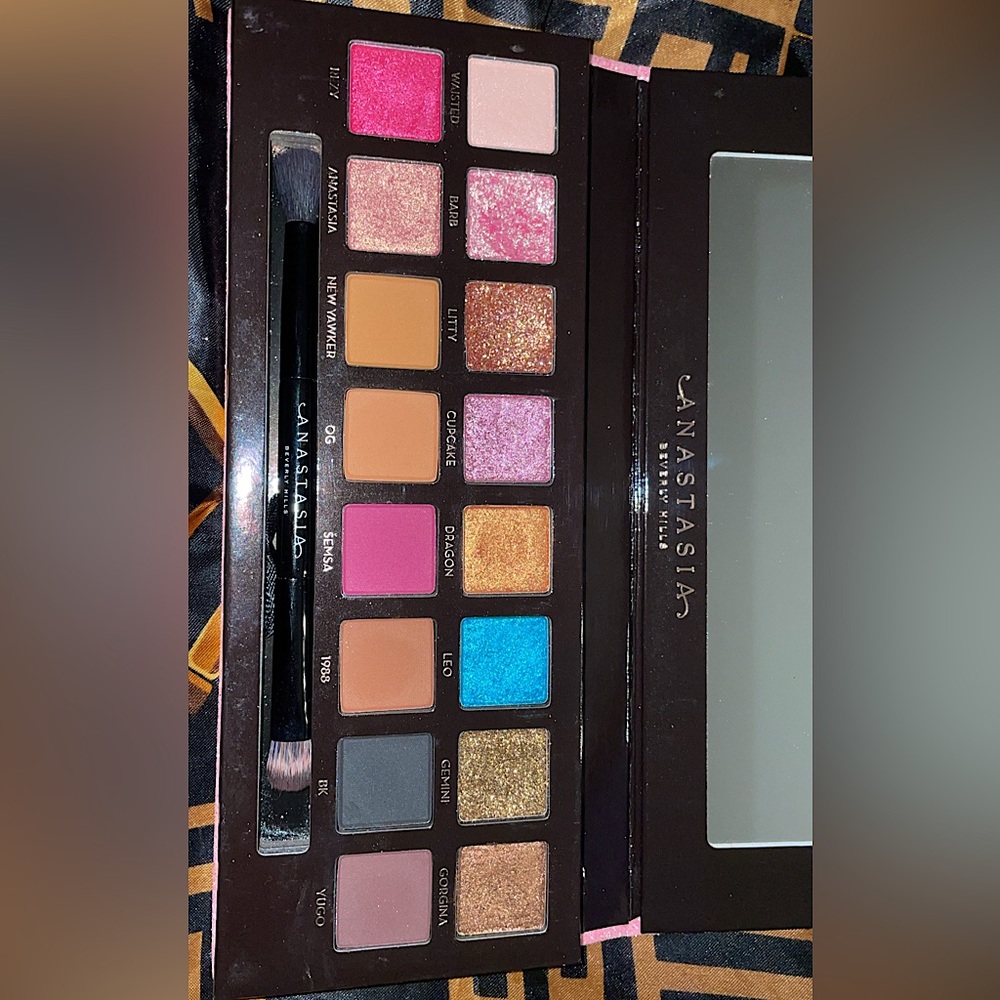 ABH Amrezy Palette💖